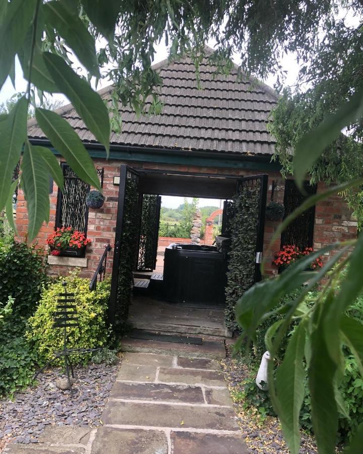 Lincoln Holiday Retreat View With Private Hot Tub Exteriör bild